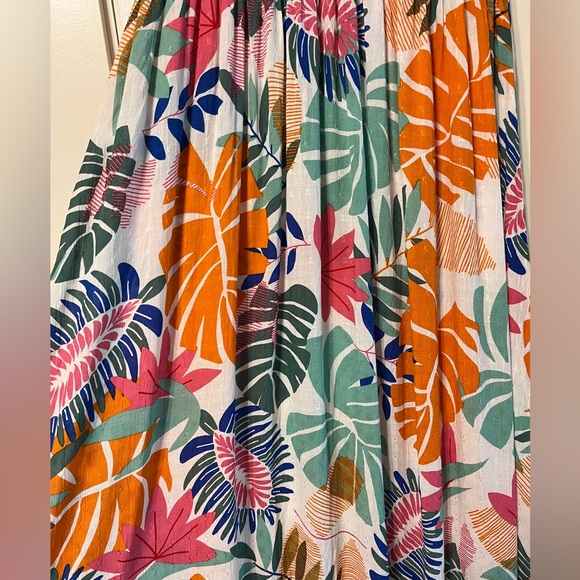 Nicole Miller Floral 2 piece set - Picture 3 of 13